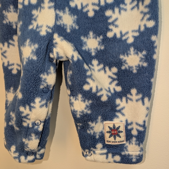 Snowflake Patterned Kids Overalls - Picture 3 of 4
